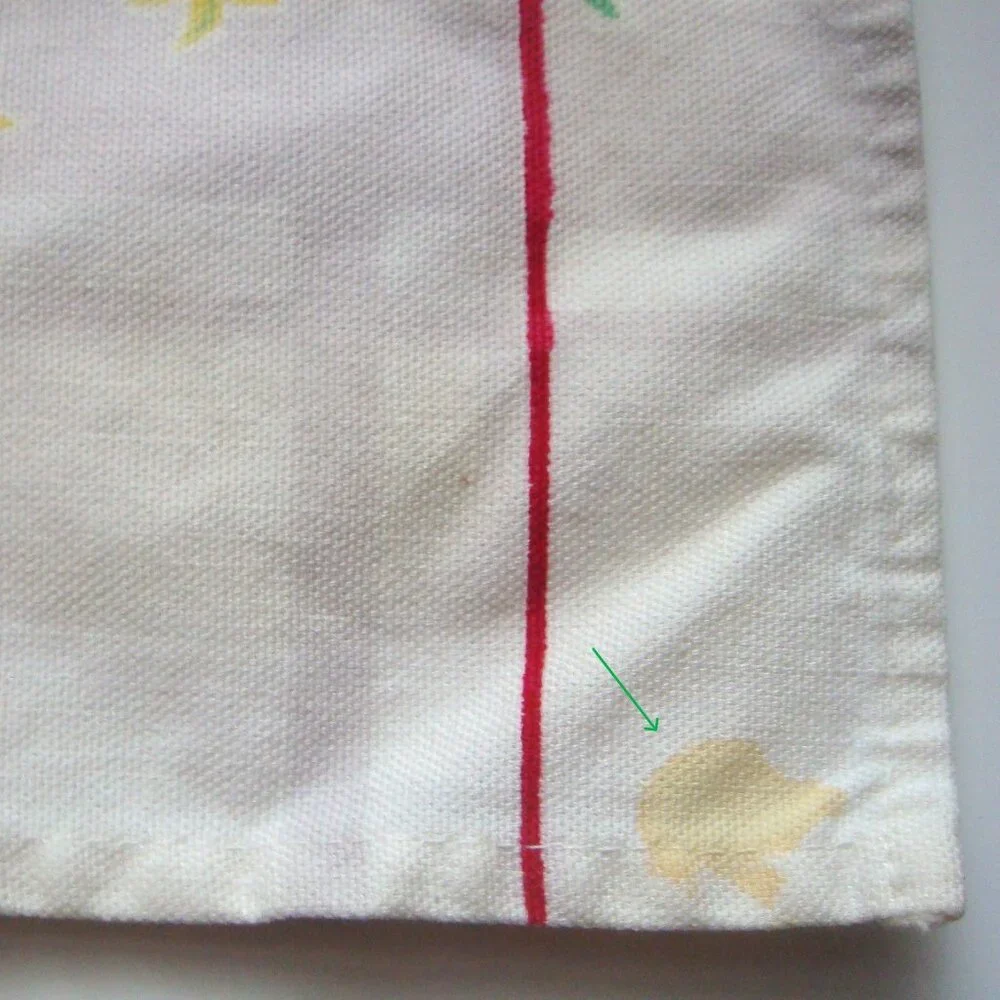 Set of 4 Red Tulip Flower Napkins Cotton &/or Linen Retro Vintage Spring Floral
